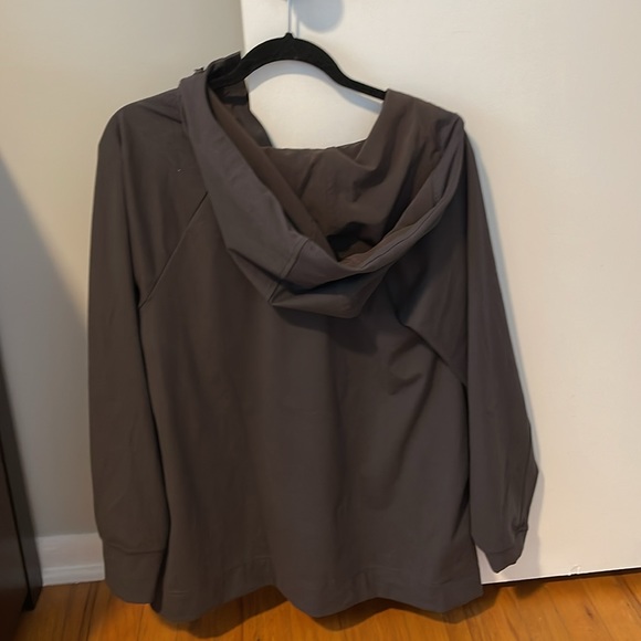 EUC Athleta Glacier handkerchief hoodie poncho - extra small - Picture 13 of 13